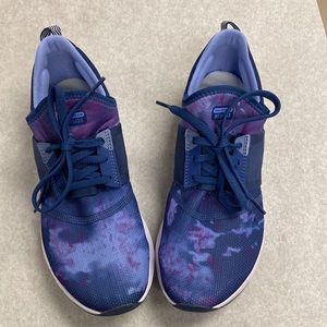 New Balance Women's Dynasoft Nergize V3 Cross Trainer, Size 8